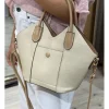 Bolso pequeño texturizado beige