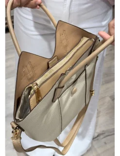 Bolso pequeño texturizado beige