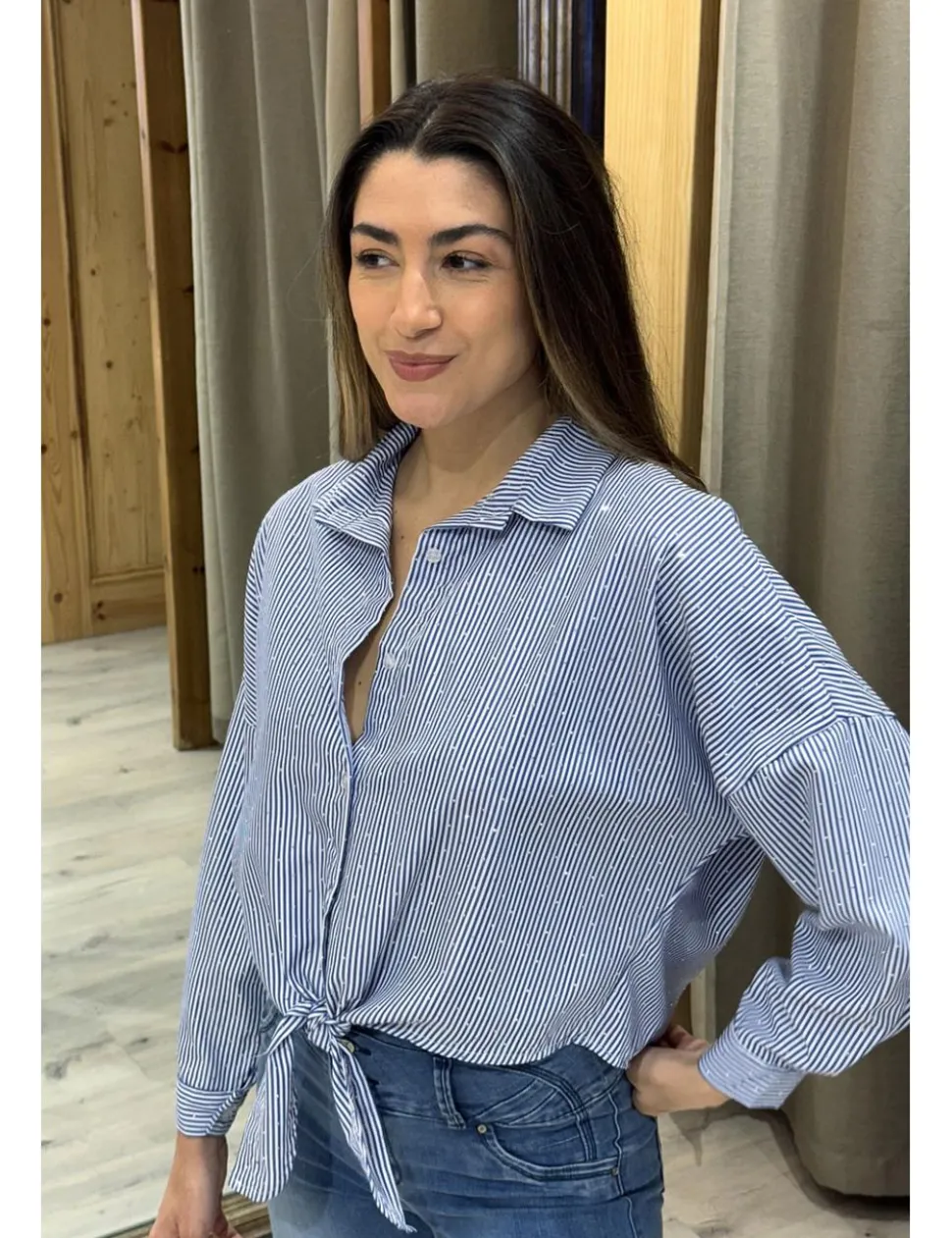 Camisa mil rayas con brillos azul-blanco