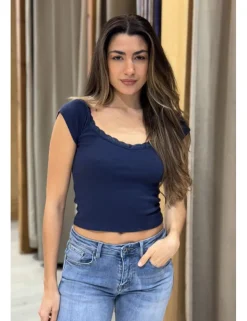 Camiseta blonda azul marino