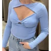 Camiseta cut out celeste