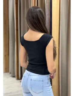 Camiseta frunce jaspeada negra