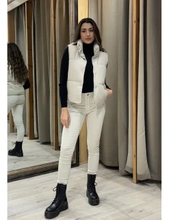 Chaleco efecto piel acolchado beige