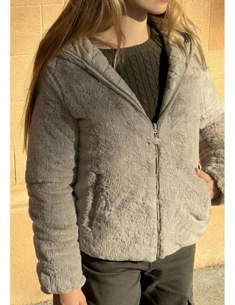 Chaqueta reversible con capucha beige