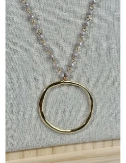 Collar dorado con aro