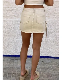 Falda con short debajo beige