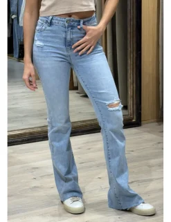 Jeans flare rotos azul claro