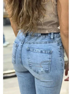 Jeans flare rotos azul claro