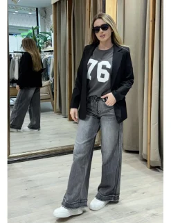 Jeans wide leg deshilachado gris