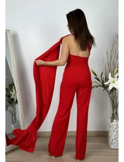 Mono con capa rojo
