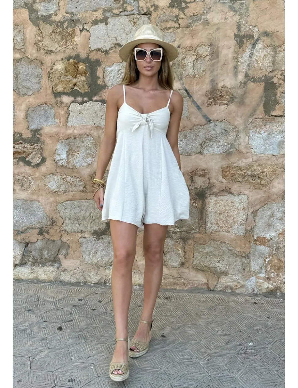 Mono corto nudo beige