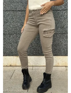 Pantalón cargo elástico beige