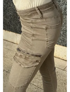Pantalón cargo elástico beige