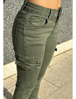 Pantalón cargo elástico kaki