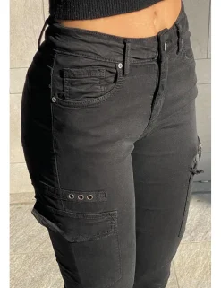 Pantalón cargo elástico negro