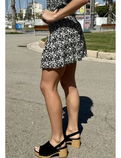 Short fluído ramitas negro-blanco