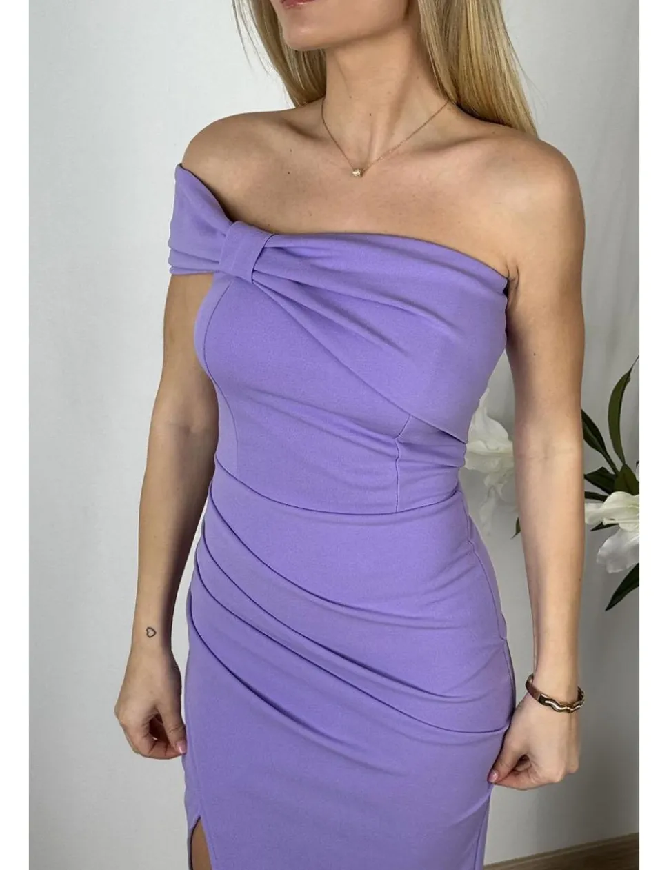 Vestido asimétrico midi malva
