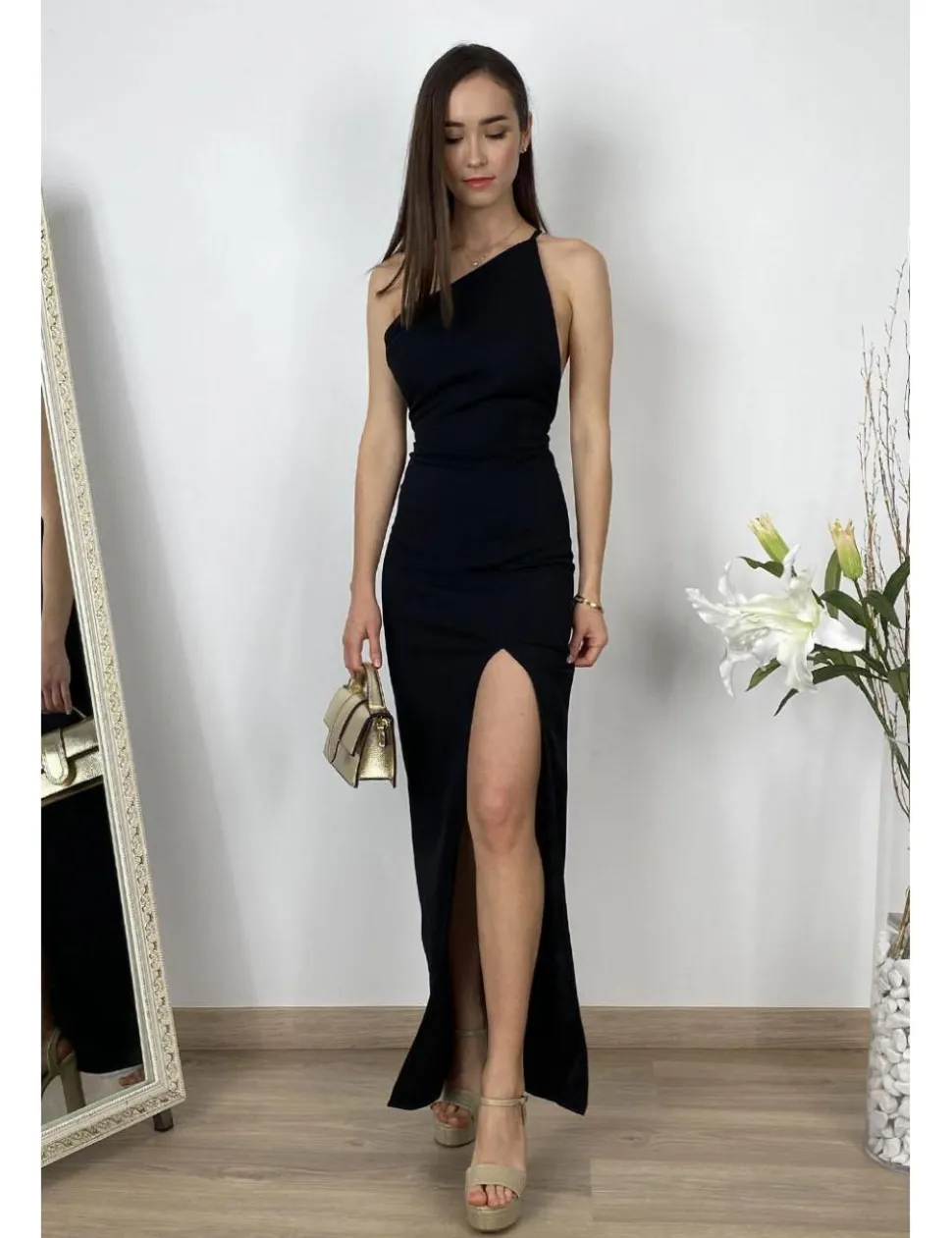 Vestido asimétrico negro