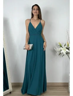 Vestido con pedrería verde
