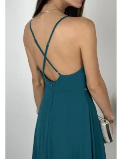 Vestido con pedrería verde