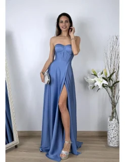 Vestido corte princesa de raso azul