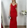 Vestido largo ceñido rojo
