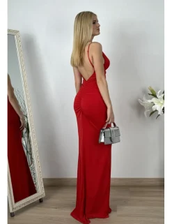 Vestido largo ceñido rojo