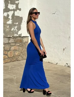 Vestido largo cuello hálter azul klein