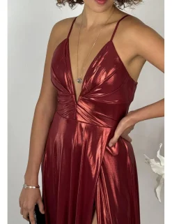 Vestido largo metalizado burdeos