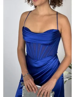 Vestido raso corset pedrería azul klein