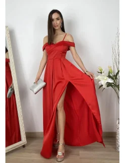 Vestido raso corte princesa rojo