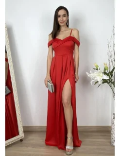 Vestido raso corte princesa rojo