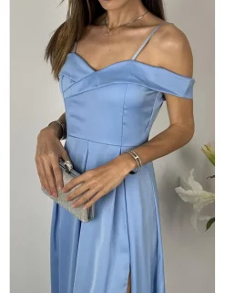 Vestido raso corte princesa celeste