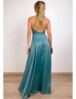 Vestido raso largo con abertura verde