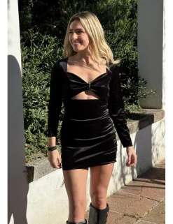 Vestido velvet aberturas negro
