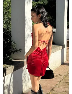 Vestido velvet cascada rojo